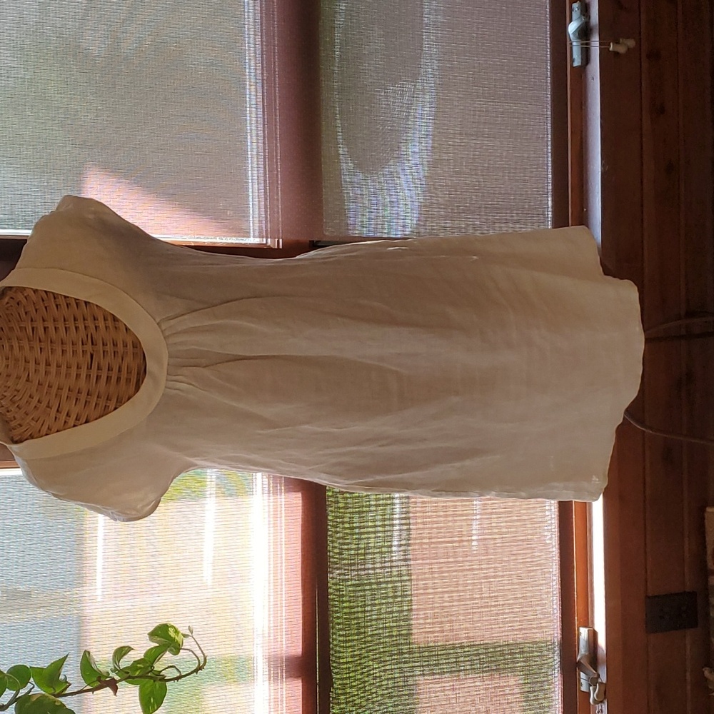 Linen low scoop front dress